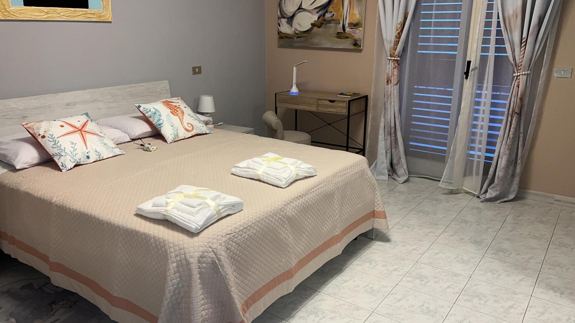 Ferienwohnung La Casa Di Wioletta Barcellona Pozzo di Gotto Exterior foto